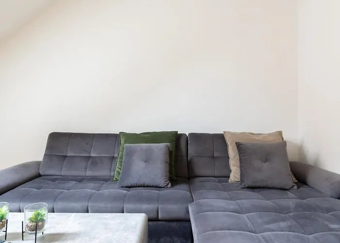 Farawayhomes #6 * Graz